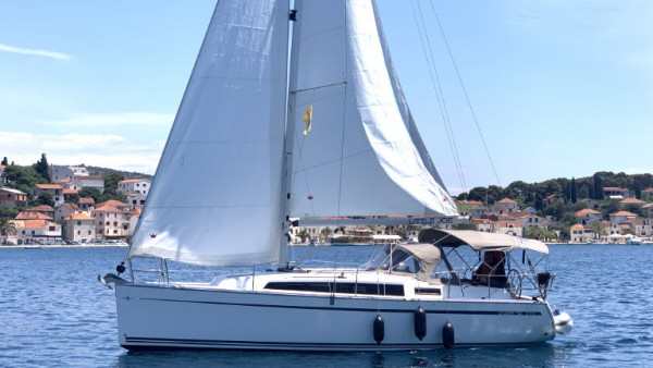 YachtABC - Little Joe - Croatia - Bavaria Cruiser 34 - 2 cab.